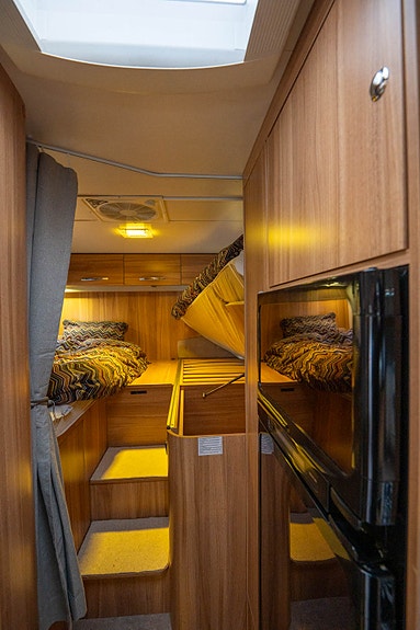 Ford Challenger 54 5 of 5
