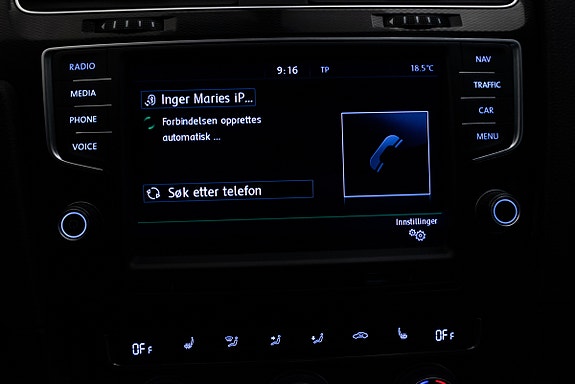 Volkswagen Golf VII 21 of 30