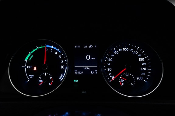 Volkswagen Golf VII 15 of 30