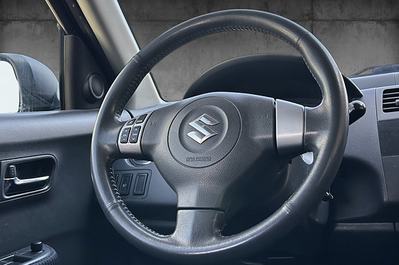 Suzuki Swift 9 of 11