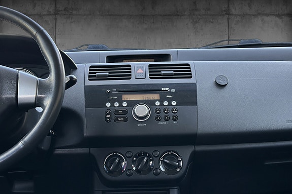 Suzuki Swift 10 of 11