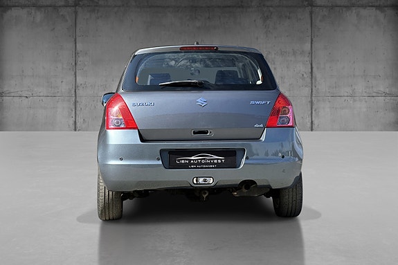 Suzuki Swift 5 of 5