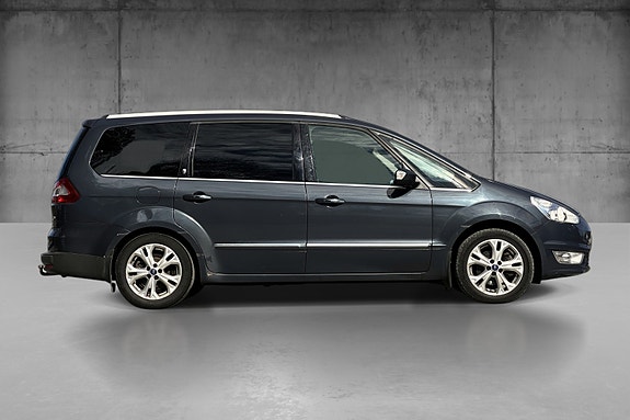 Ford Galaxy 3 of 5