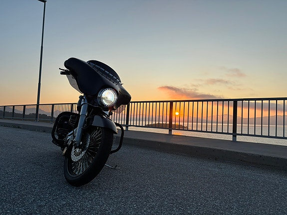 Harley-Davidson FLHTC Electra Glide Classic 5 of 8