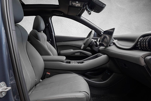 BYD Atto 3 25 of 28