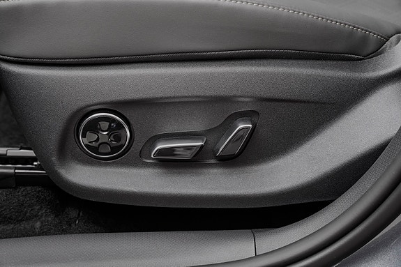 BYD Atto 3 12 of 28