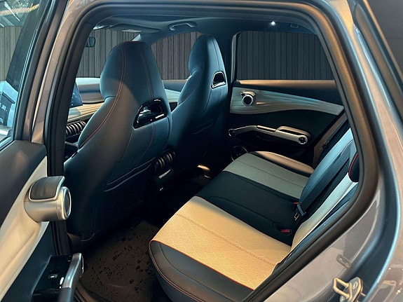 BYD Atto 3 14 of 14