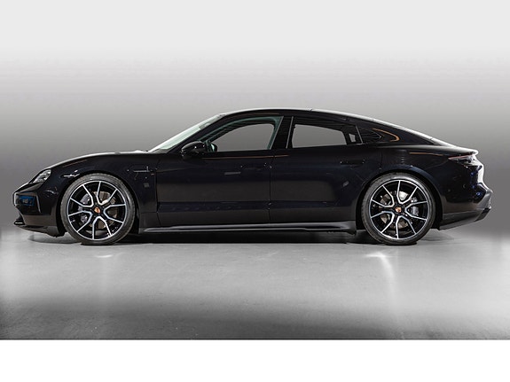 Porsche Taycan 2 of 30