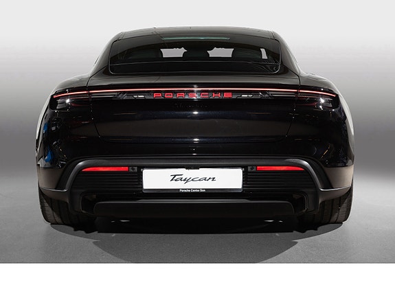 Porsche Taycan 10 of 30