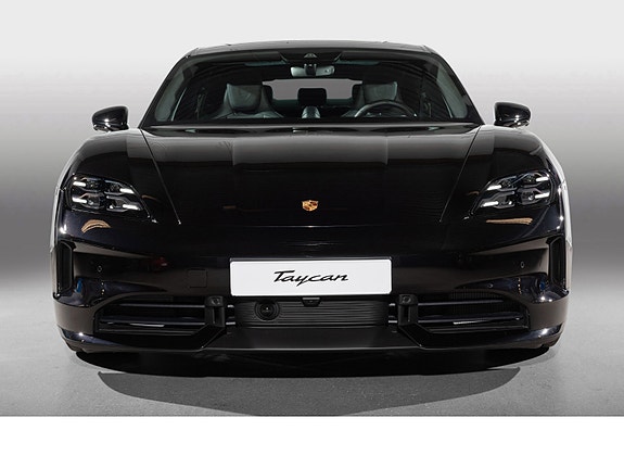 Porsche Taycan 8 of 30