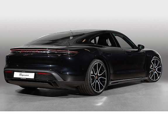 Porsche Taycan 3 of 30