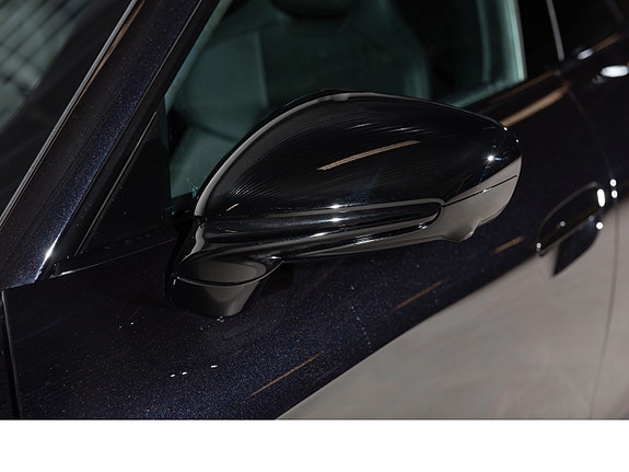 Porsche Taycan 13 of 30
