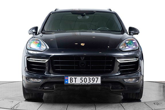 Porsche Cayenne 6 of 30