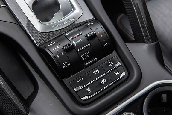 Porsche Cayenne 18 of 30