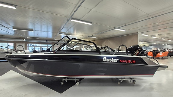Nyhet! Buster Magnum VMAX m/ Yamaha 250 SHO - utstilt og leveringsklar hos oss!