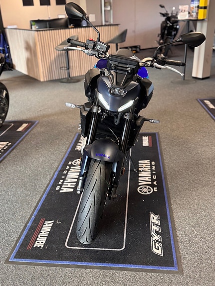 Yamaha MT-07 Icon Blue 4 of 5