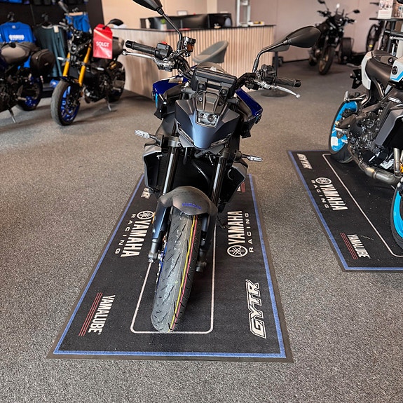 Yamaha MT-09 Icon Blue / Ice Storm 4 of 5