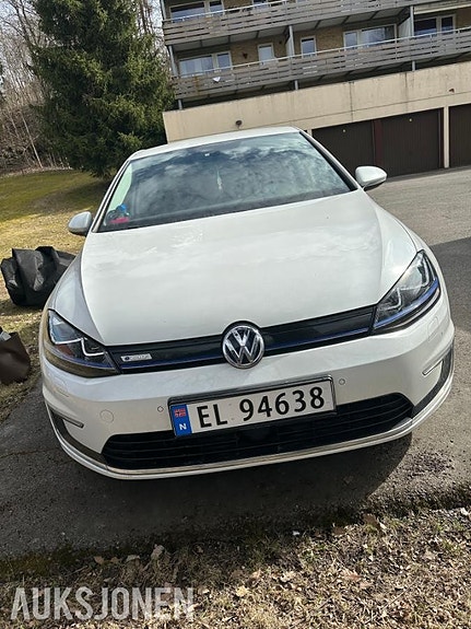 Volkswagen golf 3 of 5