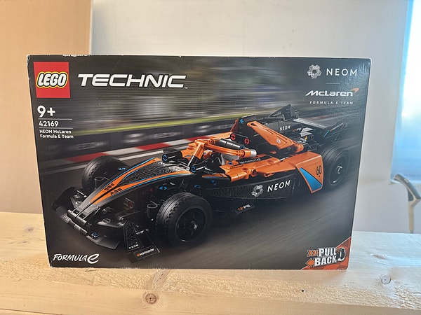 LEGO Technic NEOM McLaren Formula E Race Car 42169