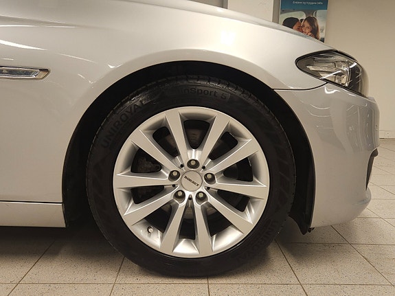 BMW 520d 11 of 30