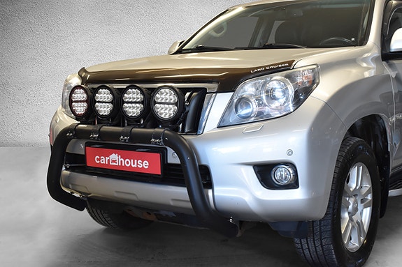 Toyota Land Cruiser 2 of 5
