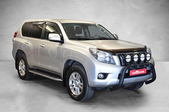 Toyota Land Cruiser 3 of 5