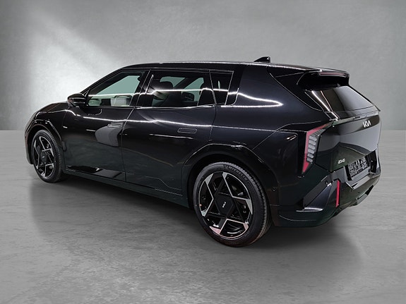 Kia EV4 3 of 24