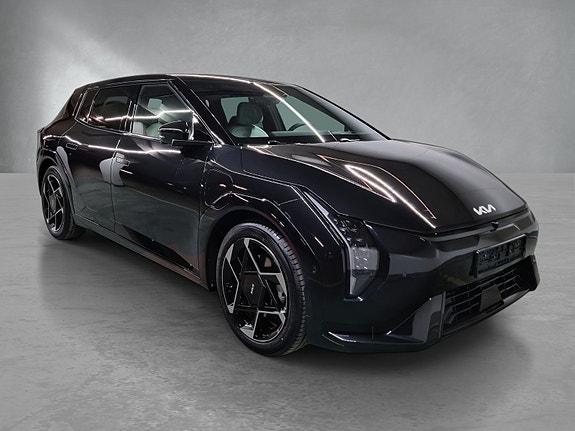 Kia EV4 12 of 24