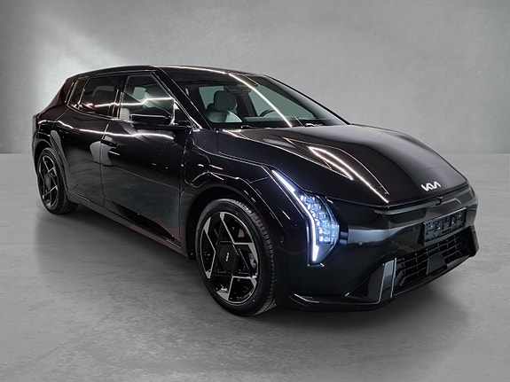Kia EV4 13 of 24