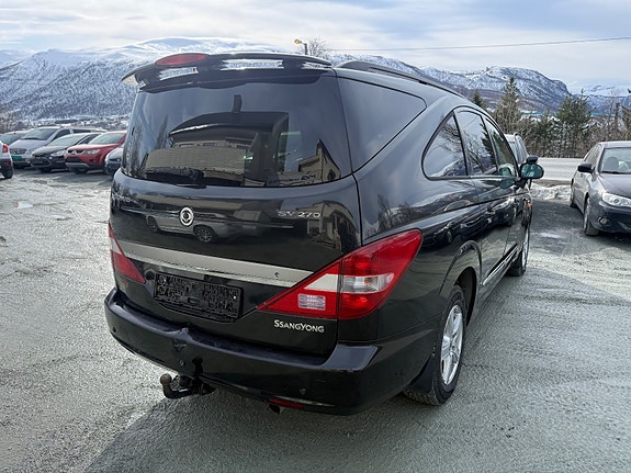 SsangYong Rodius 5 of 24