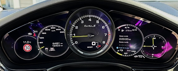 Porsche Panamera 7 of 11