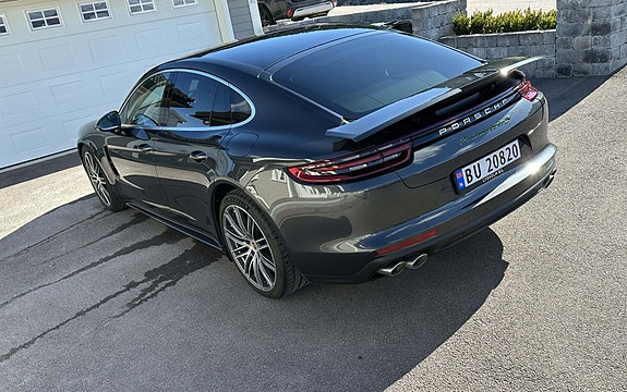 Porsche Panamera 3 of 11