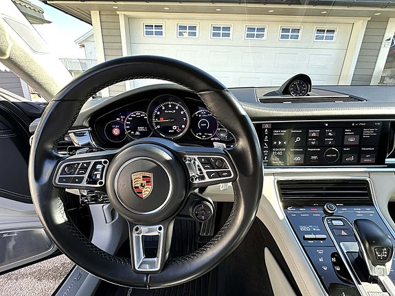 Porsche Panamera 6 of 11