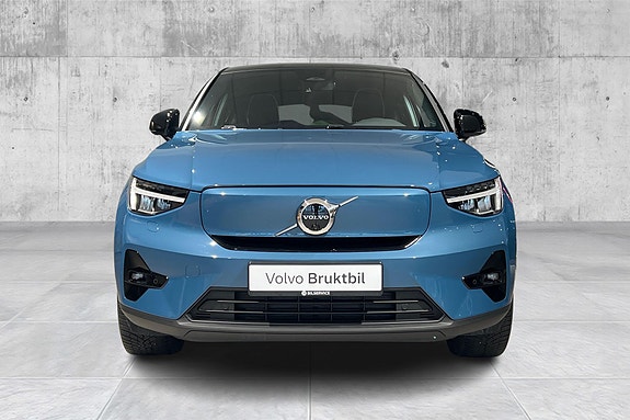 Volvo C40 2 of 5