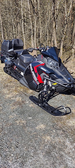 Polaris 800 Titan XC 2 of 5