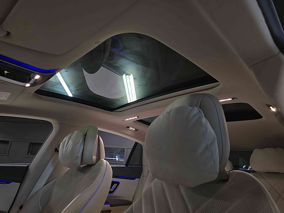 Mercedes-Benz EQS450 29 of 30