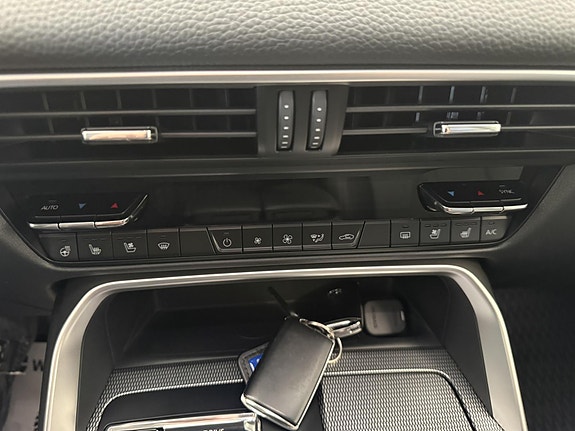 Mazda CX-60 19 of 26
