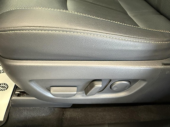 Mazda CX-60 15 of 26