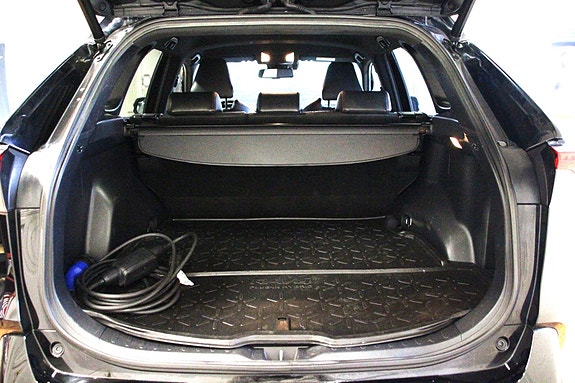 Toyota RAV4 Plug-in Hybrid 25 of 26