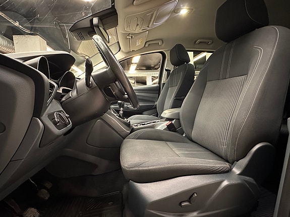 Ford C-Max 28 of 30