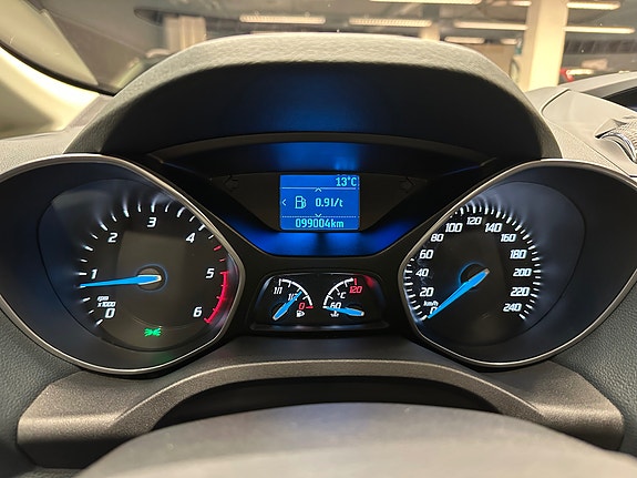 Ford C-Max 10 of 30
