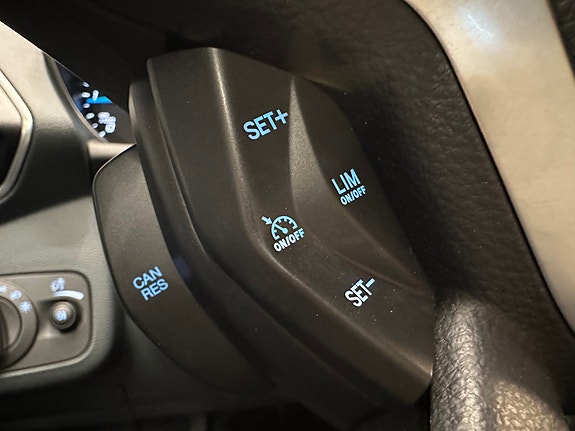 Ford C-Max 12 of 30
