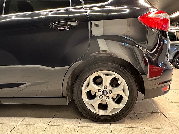 Ford C-Max 4 of 30