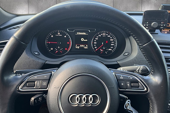 Audi Q3 14 of 24