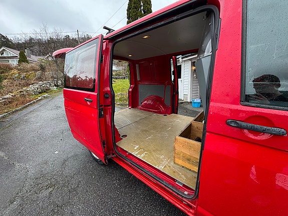Volkswagen Transporter 9 of 13