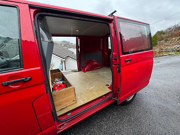 Volkswagen Transporter 12 of 13