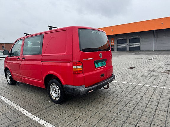 Volkswagen Transporter 7 of 13