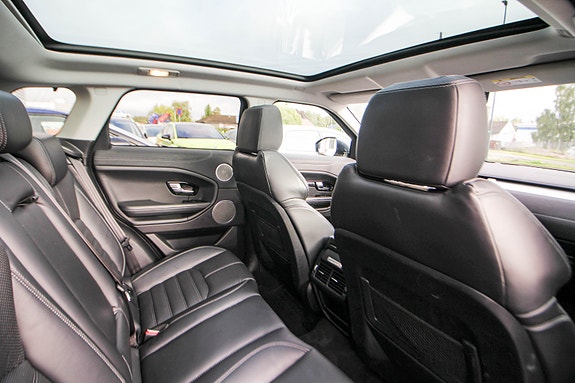 Land Rover Range Rover Evoque 24 of 30