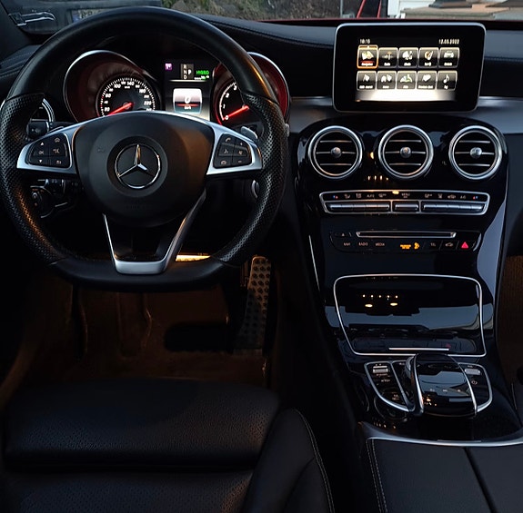 Mercedes-Benz C350 e 15 of 17