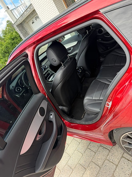Mercedes-Benz C350 e 11 of 17